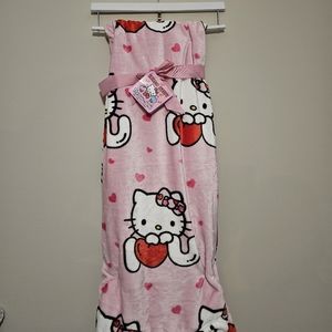 Hello Kitty Sanrio throw blanket NWT